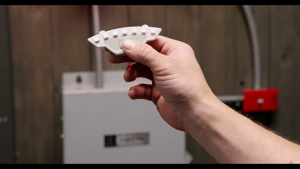 Detection warning distances